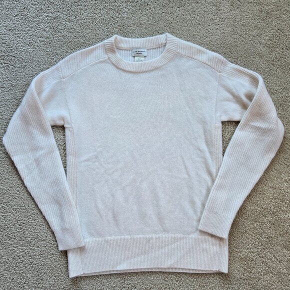 Club Monaco Accessories - NWOT Club Monaco Thick Cashmere Sweater